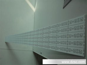 详解现货供应的12V与24V LED硬灯条铝基板 核心优势与应用指南